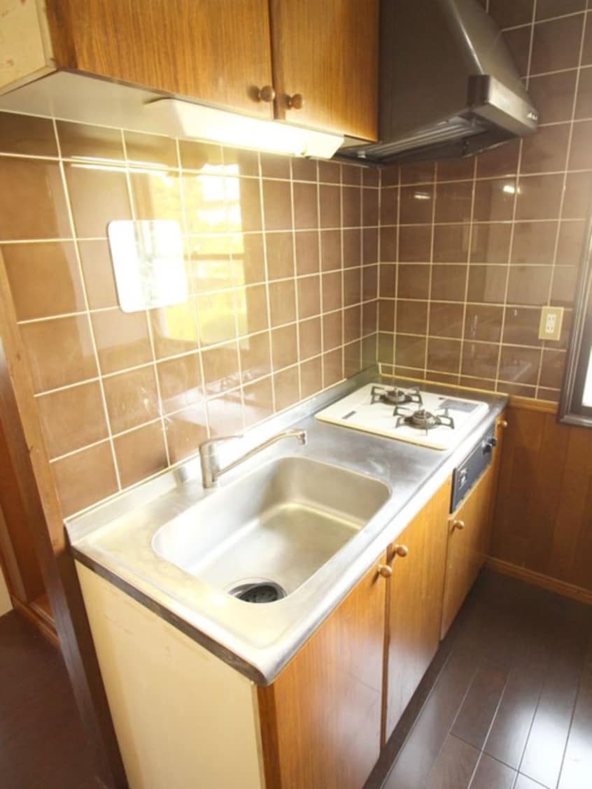 キッチン ウイング三軒茶屋