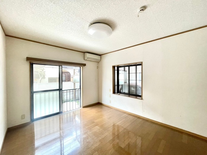 居室 谷津町貸家