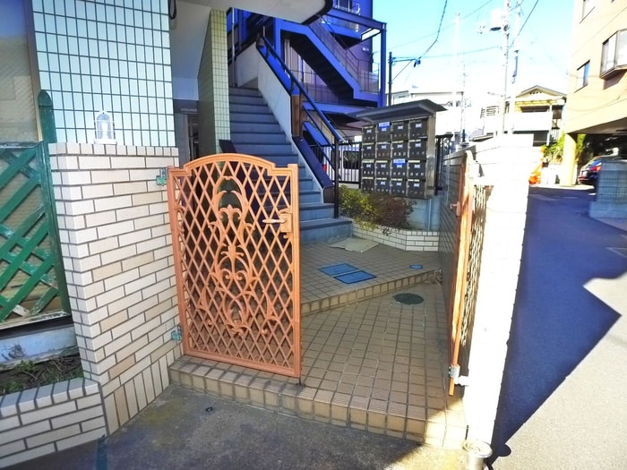 エントランス部分 ｅｐガ－デン津田沼