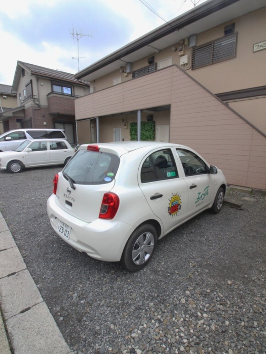 駐車場 ﾌｧﾐｰﾕちの