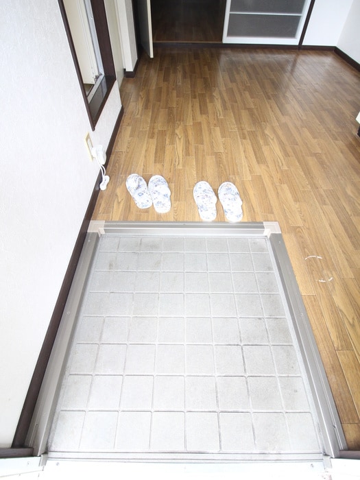 玄関 クレセント渡辺Ｄ