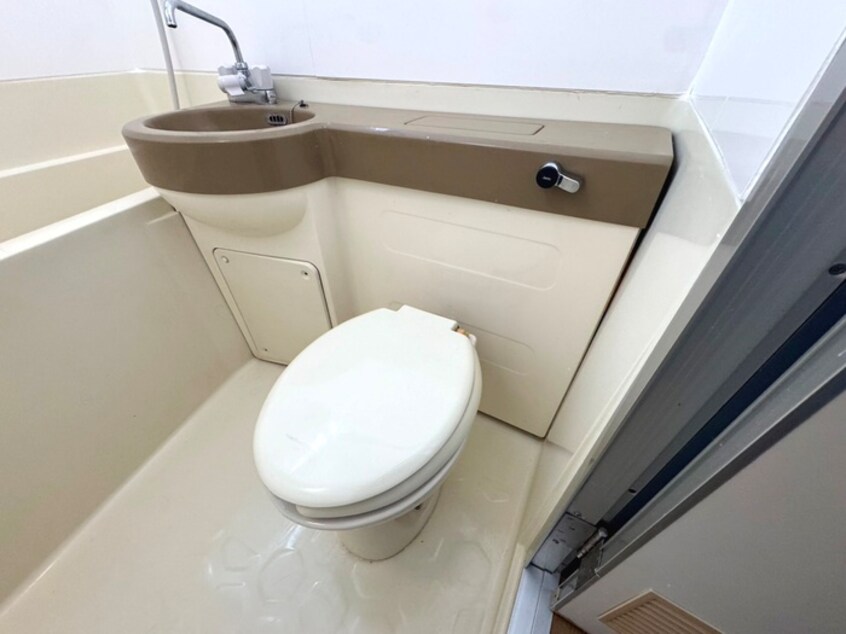 トイレ ビーワン