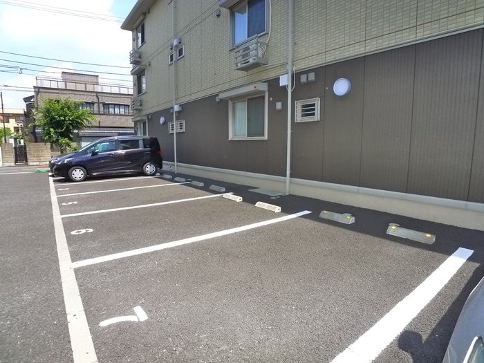 駐車場 E．Ｉ．レジデンス Ｂ