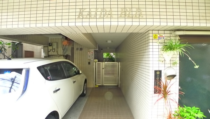 エントランス部分 戒田ビル