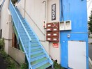 エントランス部分 コウノハイツ