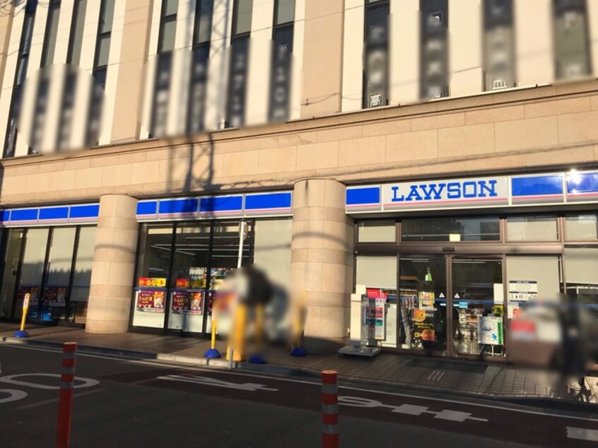 ローソン 大和鶴間駅前店(コンビニ)まで81m 加藤ビル