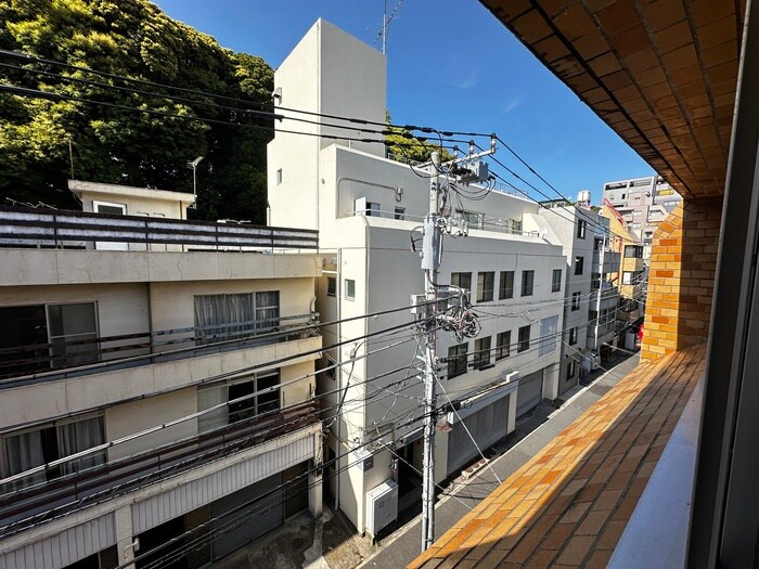 室内からの展望 塩島ビル