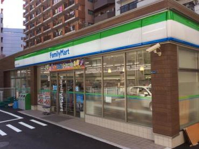 ファミリーマート西五反田６丁目店(コンビニ)まで180m エルフォルテ五反田