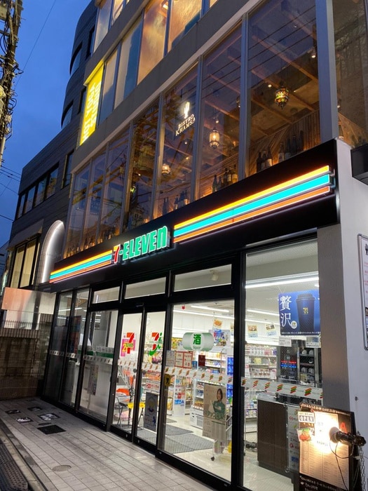 セブンイレブン 世田谷自由が丘駅(コンビニ)まで226m トラント自由が丘