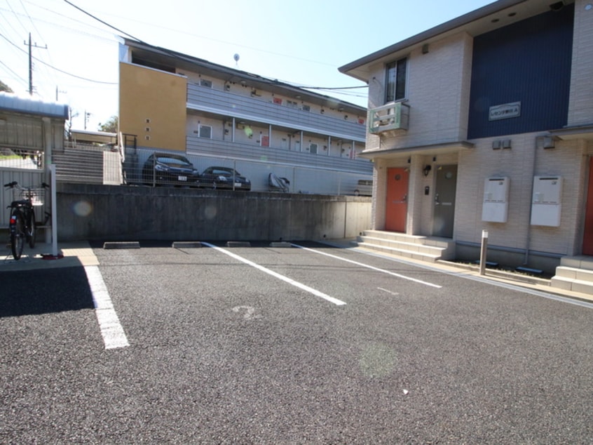 駐車場 レセンテ野川Ａ棟