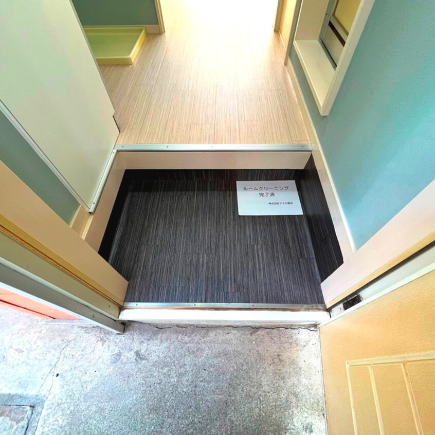 玄関 パレス西寺尾