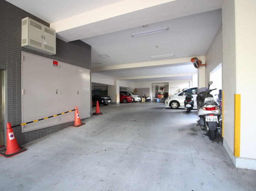 駐車場 第三幸喜ビル