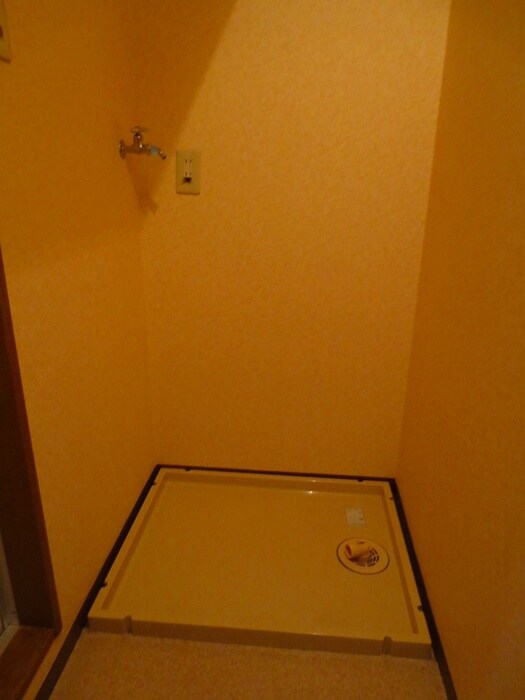 洗濯機置場 NEO　ROOMELIA