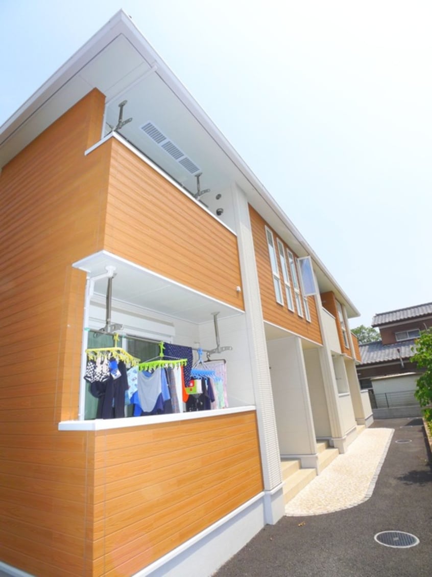 エントランス部分 メゾン・ド・ソレイユＢ