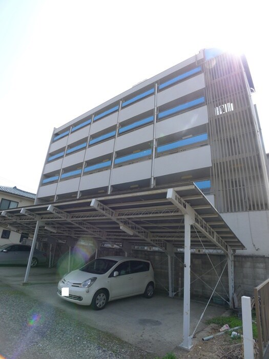 駐車場 岸町八番館