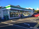 ファミリーマート川越岸町一丁目店(コンビニ)まで800m 麻利サウスルーチェ