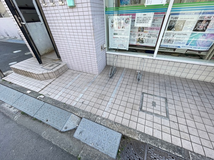 駐輪場 グランデュール吉武