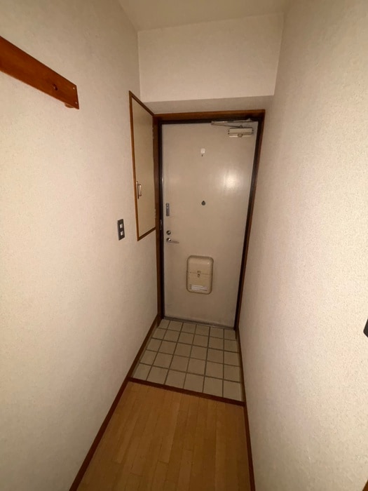 玄関 グロ－ジェン代沢