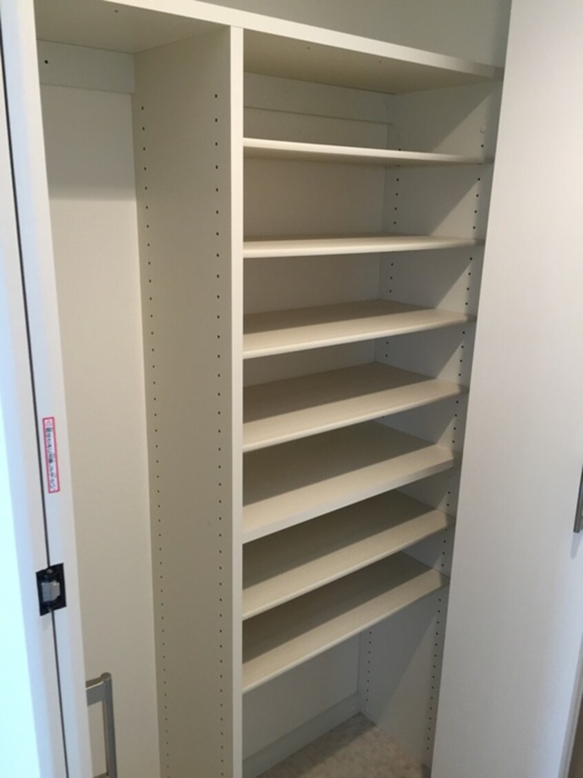 靴箱 ガーデンビィラ伍番館