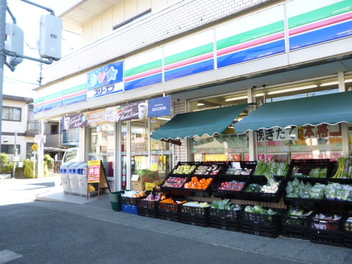 スリーエフ菅北浦(コンビニ)まで270m ガーデンビィラ伍番館