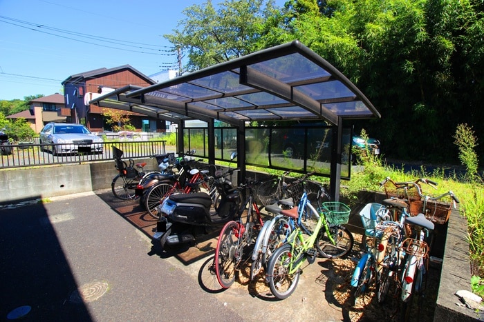 駐輪場 ピアチェ－レ