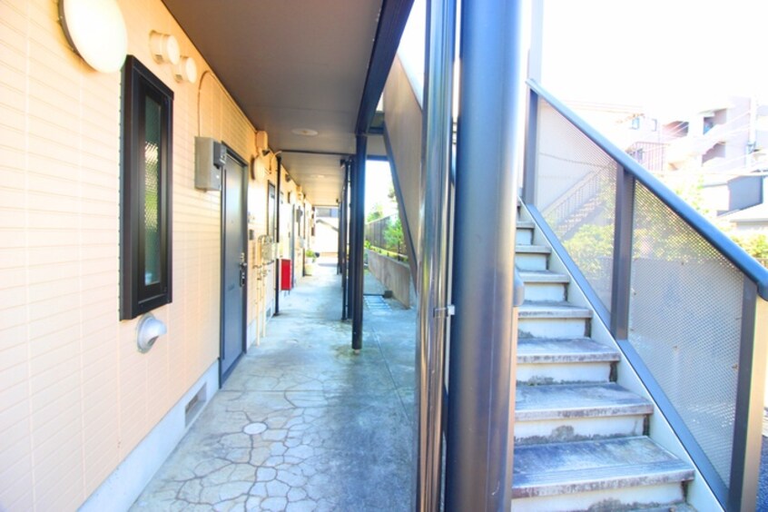 エントランス部分 ピアチェ－レ