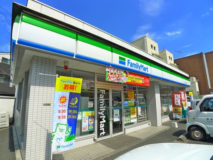 ファミリーマート 千住あずま店(コンビニ)まで650m リバーサイド北千住