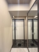 玄関 ﾗｲｵﾝｽﾞﾏﾝｼｮﾝ福生第二(515)