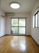 居室 メゾンドアオイ