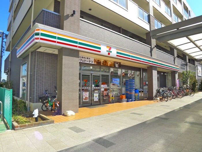 セブンイレブン 飯山満駅前店(コンビニ)まで694m キャロットミノル