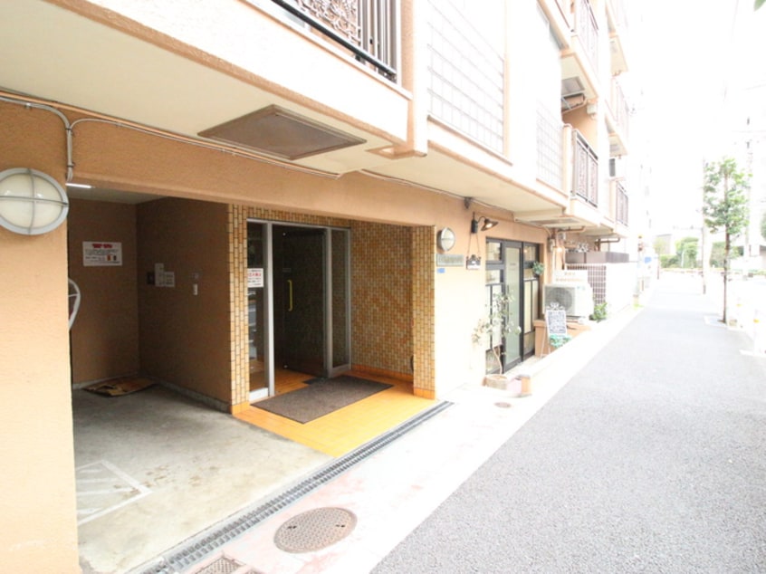 エントランス部分 ロイヤルパレス戸越（304）