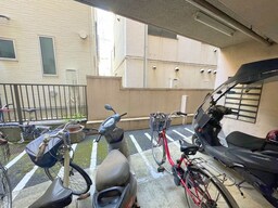 バイク置き場