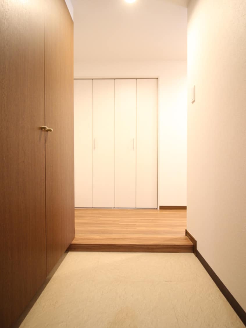 玄関 リノヴェ－ル新百合ヶ丘