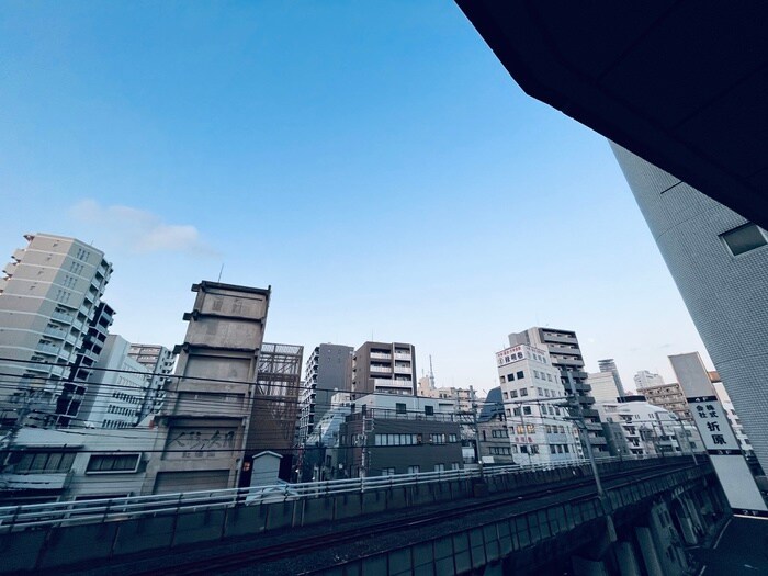 室内からの展望 ｽﾃｰｼﾞﾌｧｰｽﾄ浅草橋Ⅲ（501）
