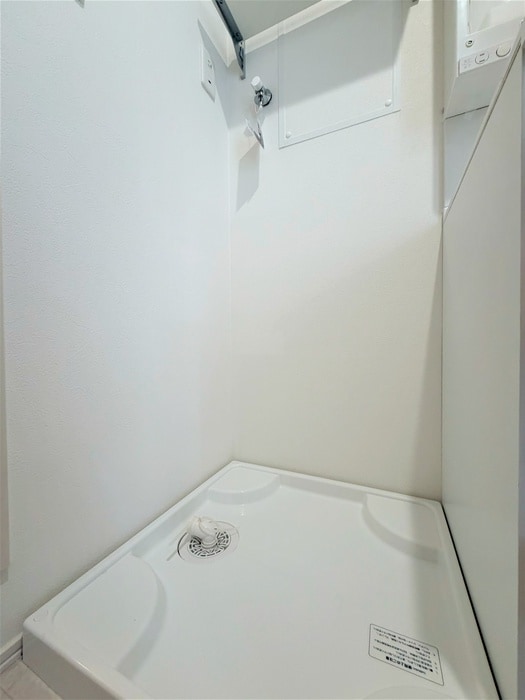 洗濯機置場 ＡＬＢＡ神明