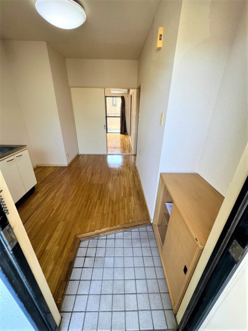 玄関 サンモ－ル 坂本