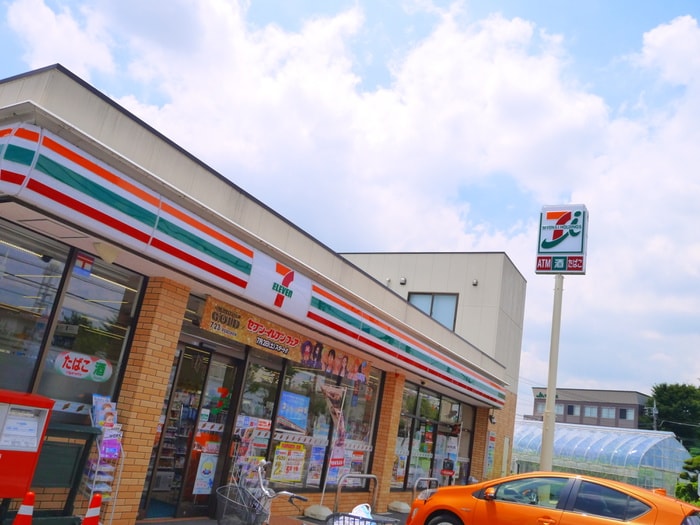 セブンイレブン 国領店(コンビニ)まで322m フレンドリーコート
