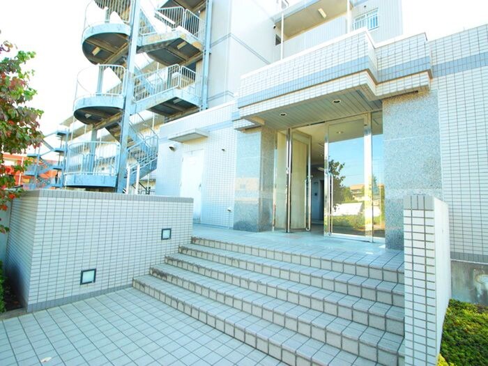 エントランス部分 グランシャリオ千間台