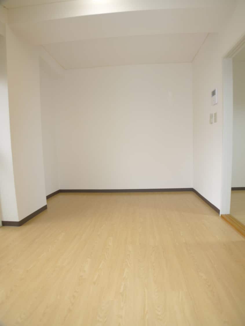 居室 稲毛ホワイトハウス