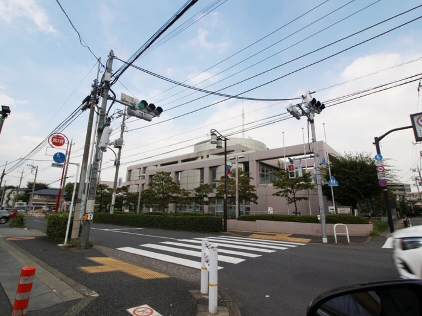 世田谷区立中央図書館(図書館)まで878m セレッソ