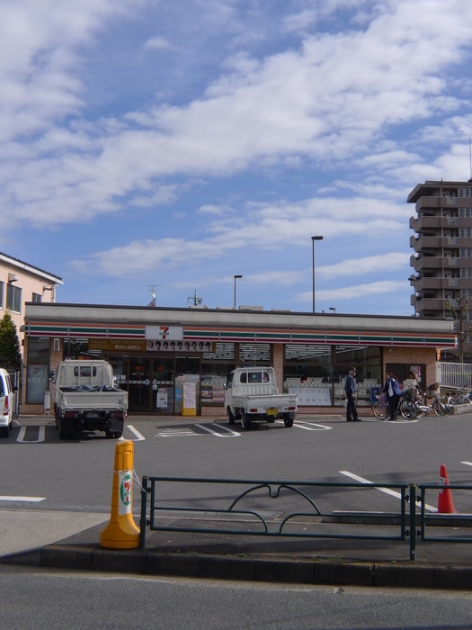 セブンイレブン(コンビニ)まで450m メゾン三ツ橋