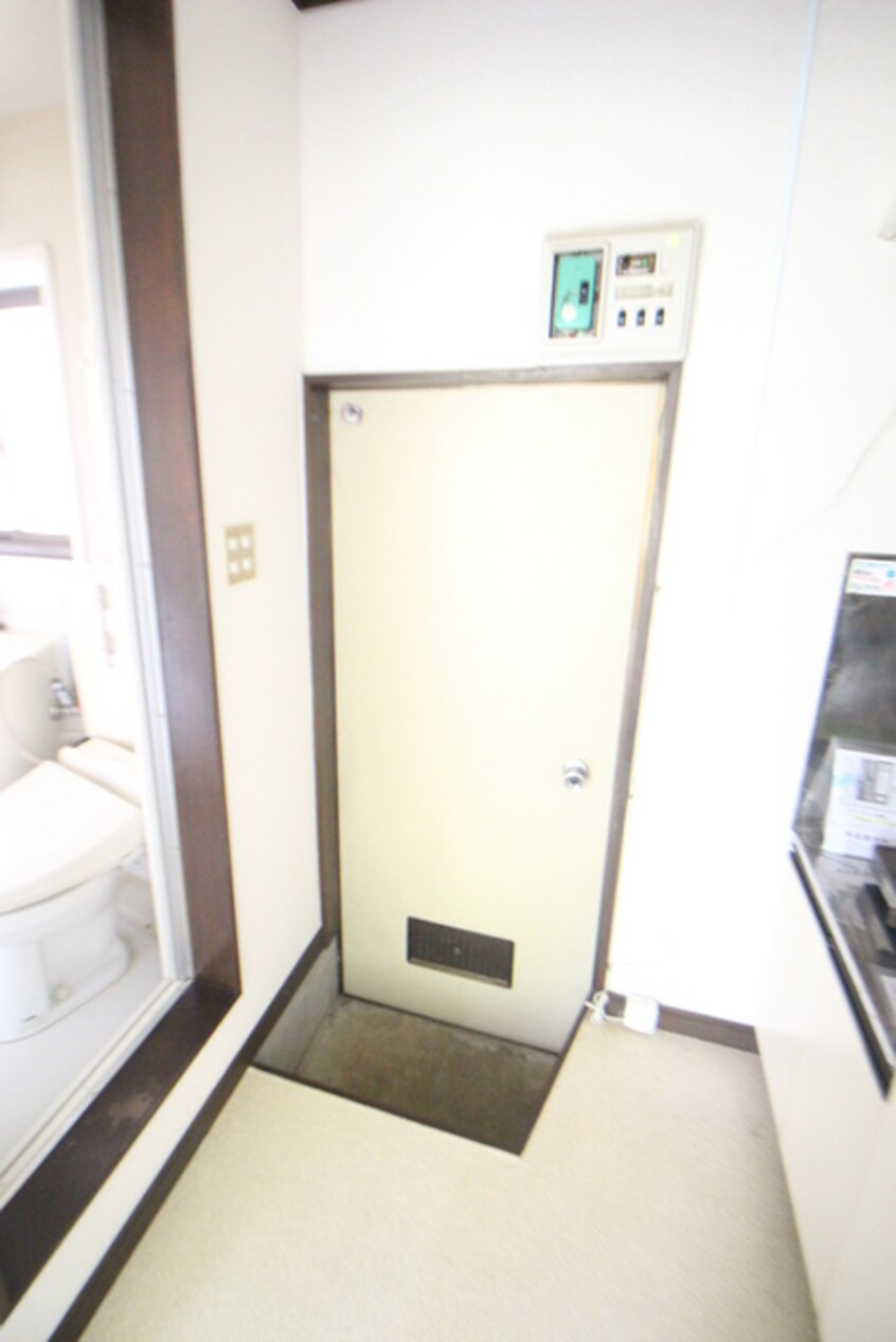 玄関 Ｓａｇａｍｉ　Ｌａｋｅ　Ｏｆｆ