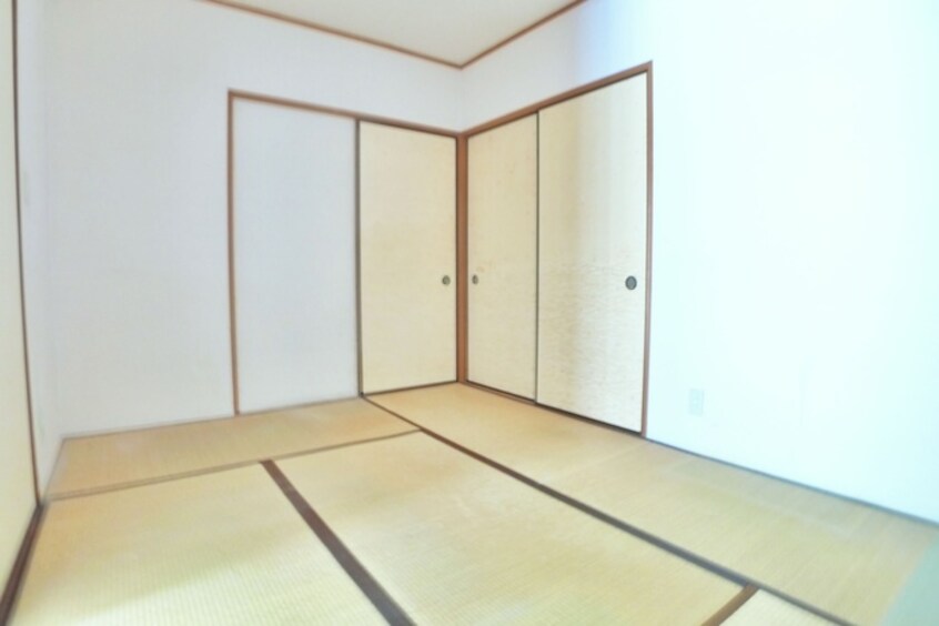 居室 パインホームズ