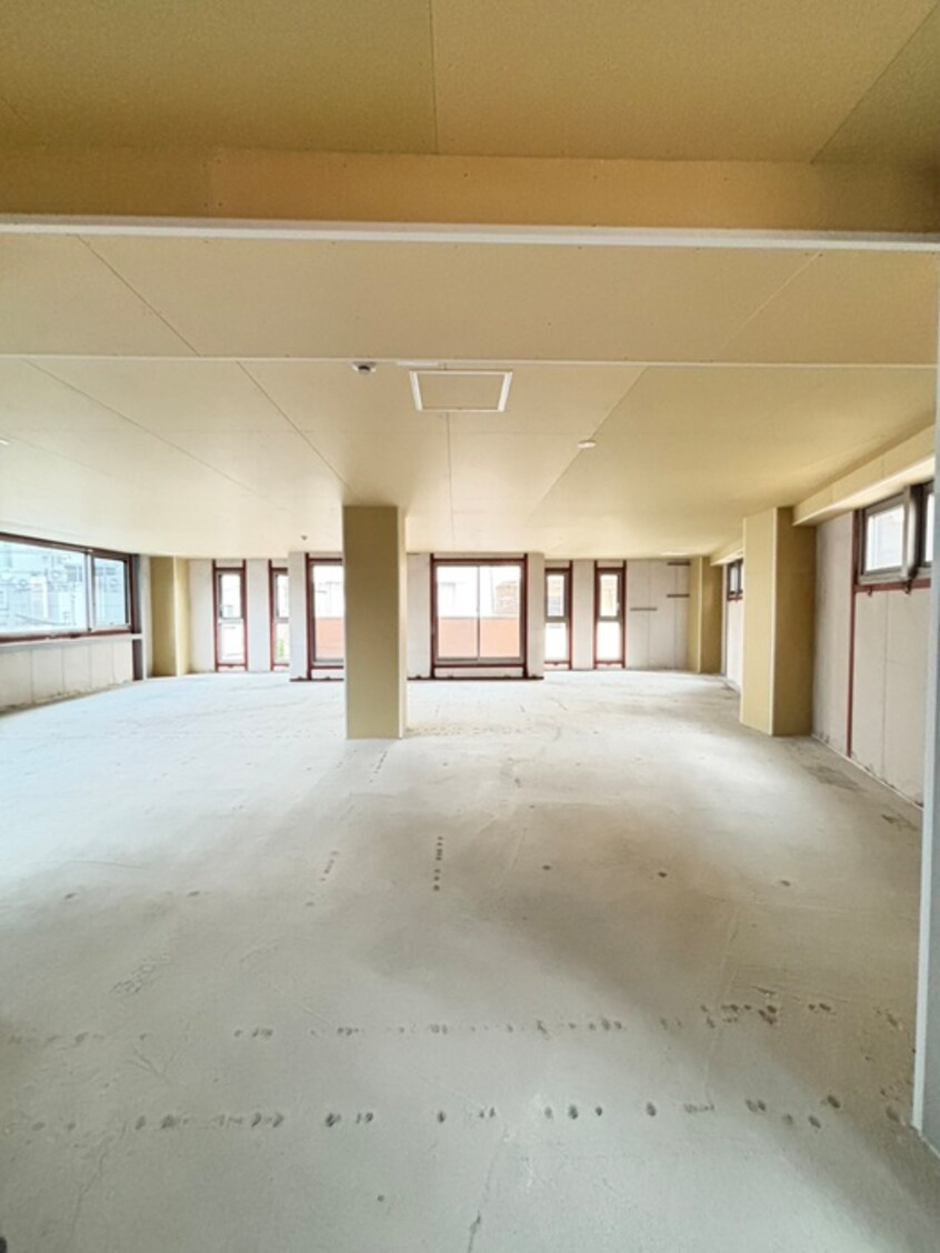 居室 三丁目ビル