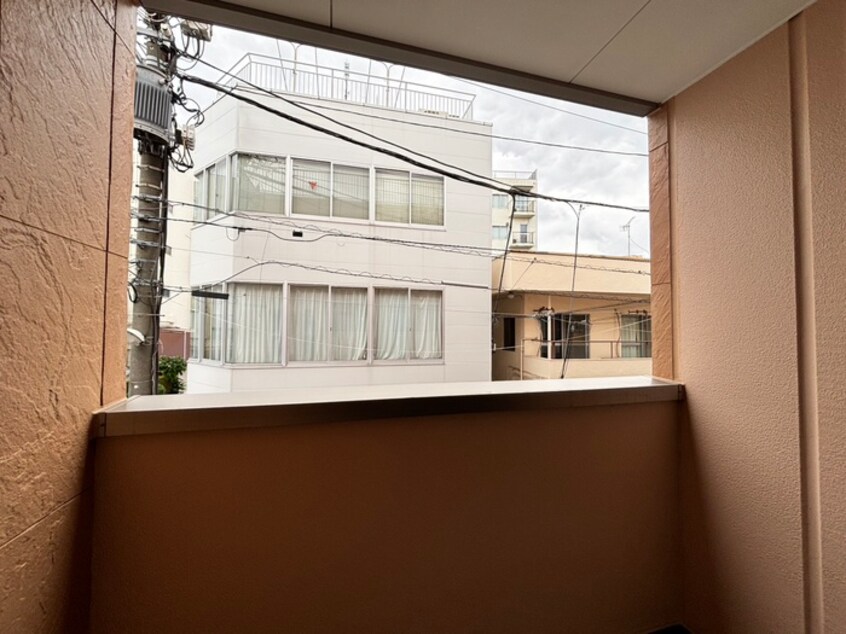 室内からの展望 三丁目ビル