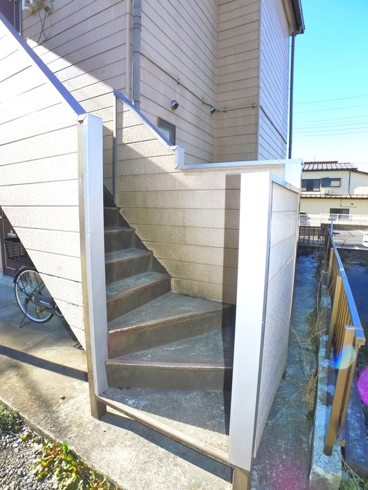 エントランス部分 クレーンハイツ