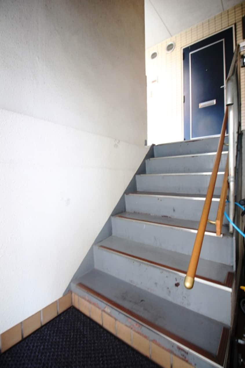 エントランス部分 ハウゼ・イイダ