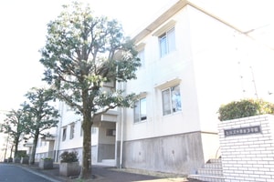 ヒルズ千草台　3号棟