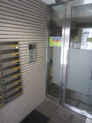 エントランス部分 レゾンスコ－エイ