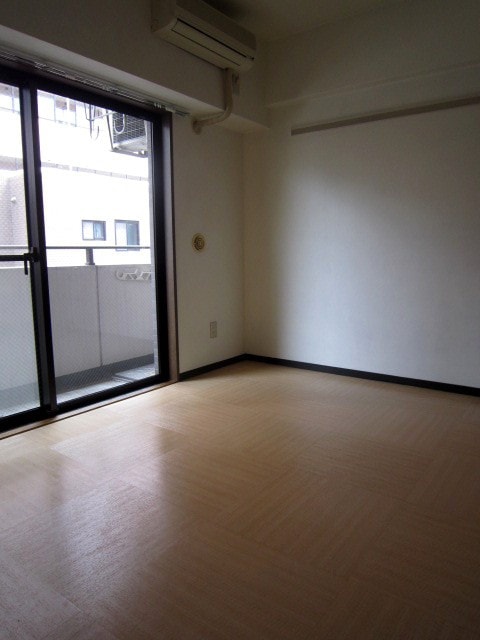 居室 レゾンスコ－エイ